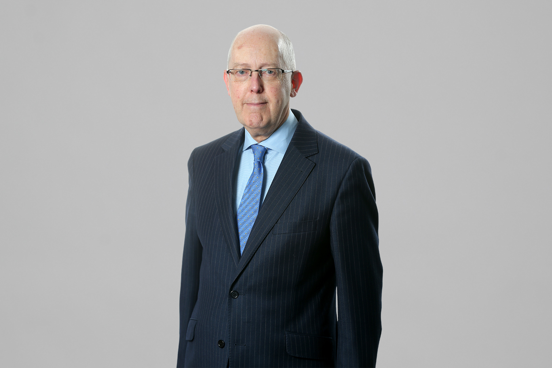 Rowan White retires from Arthur Cox NI