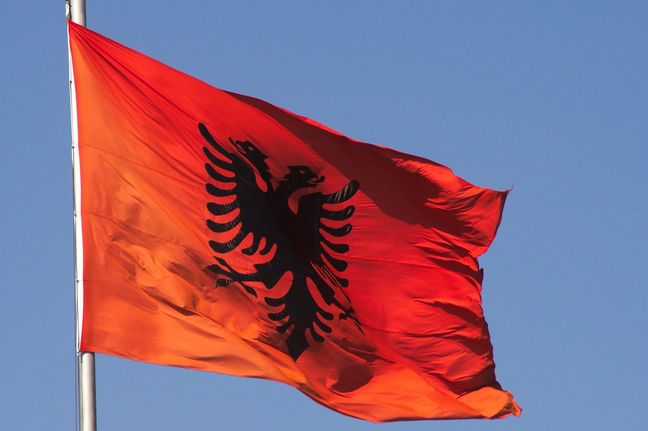 Judge shot dead in Albanian courtroom