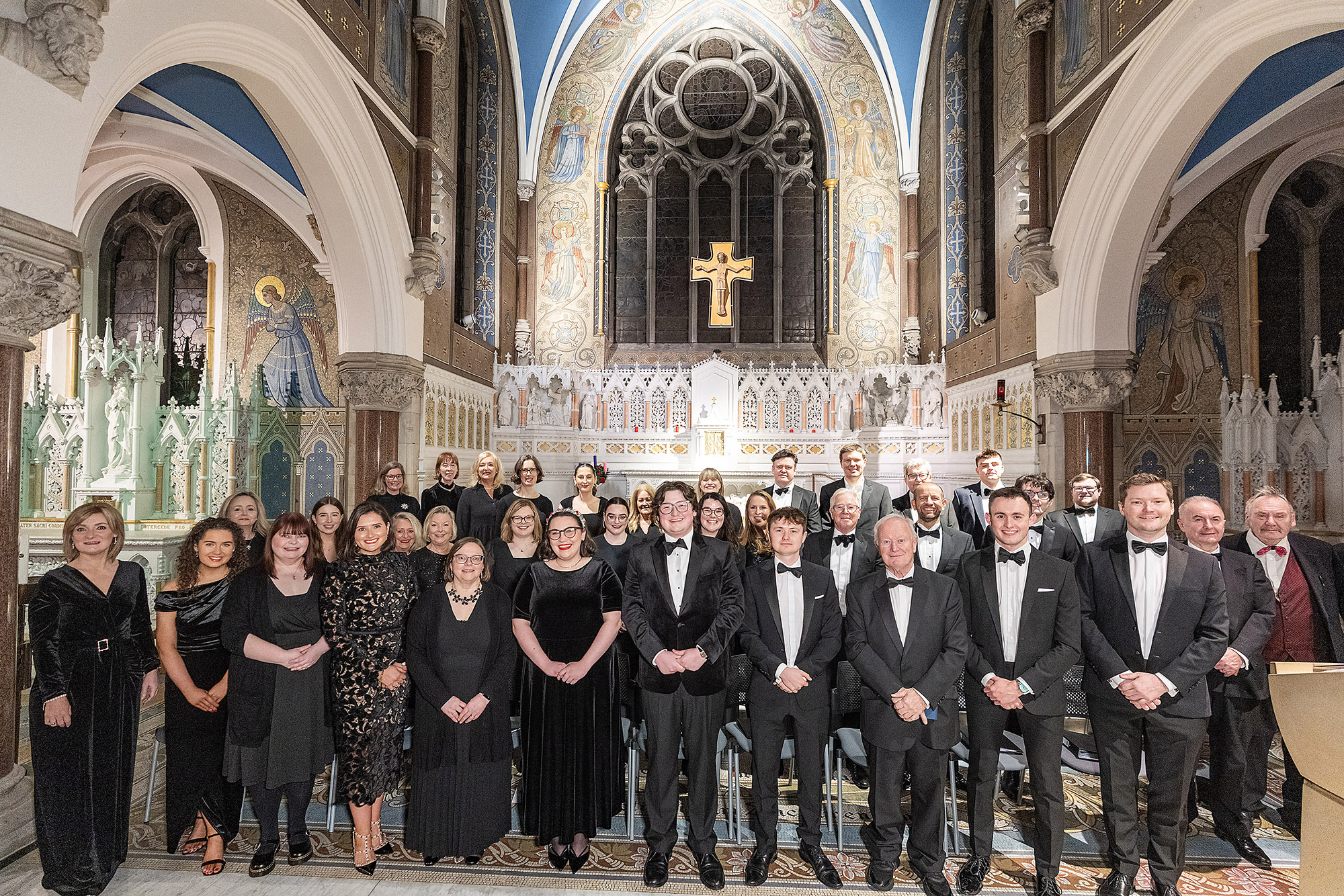 Pro Bono Choir raises £8,000 for charity