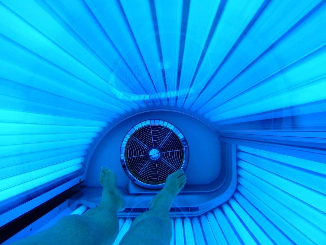 Sunbed research published as government considers ban