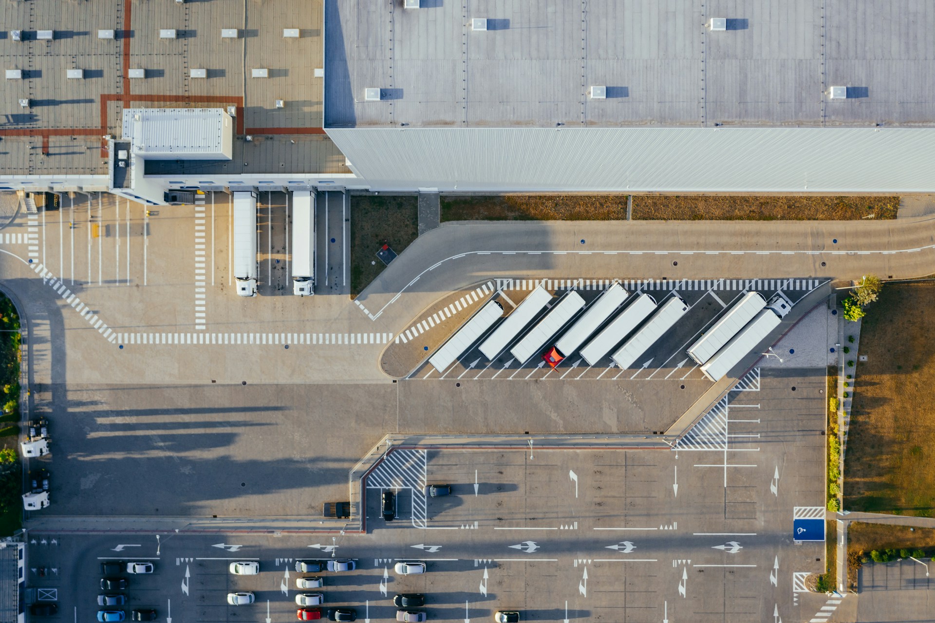 Tughans advised Woodside Tankfreight on acquisition of Montgomery Tank Services
