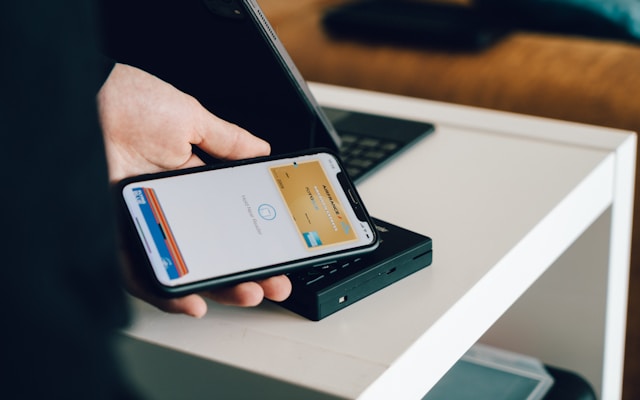 Digital wallet pilot 'on very shaky legal and technical grounds'