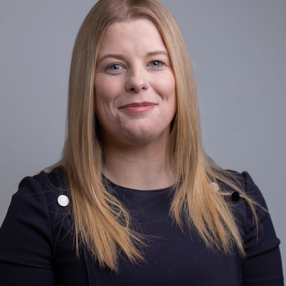 Herbert Smith Freehills promotes Caoimhe Powell to associate director