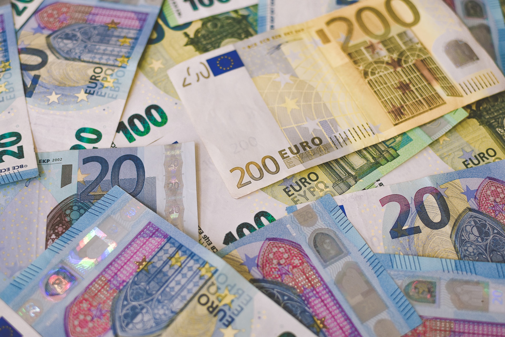Irish banks call for simplified regulation to boost competitiveness and investment