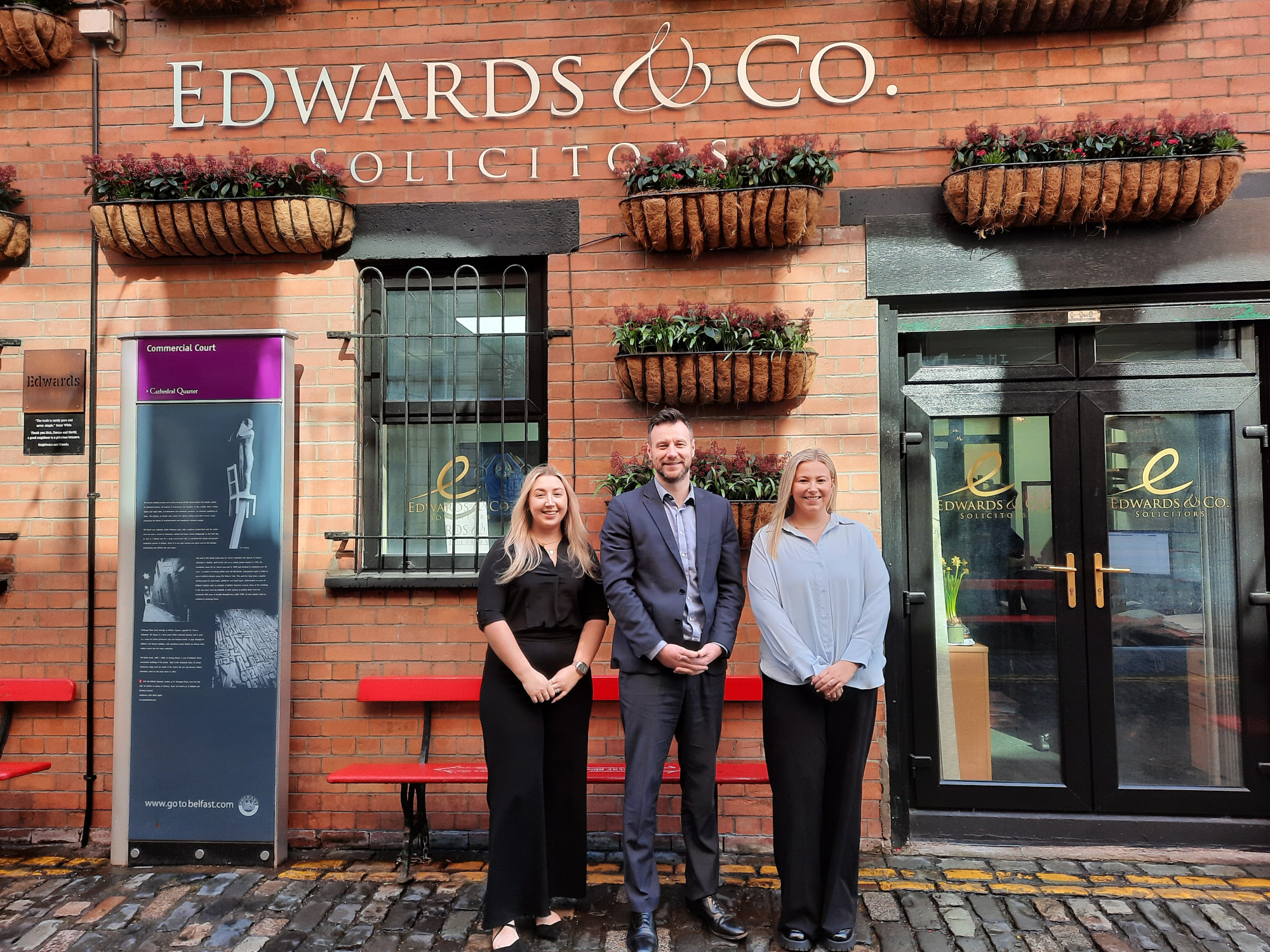 Edwards & Co welcomes new employment solicitor