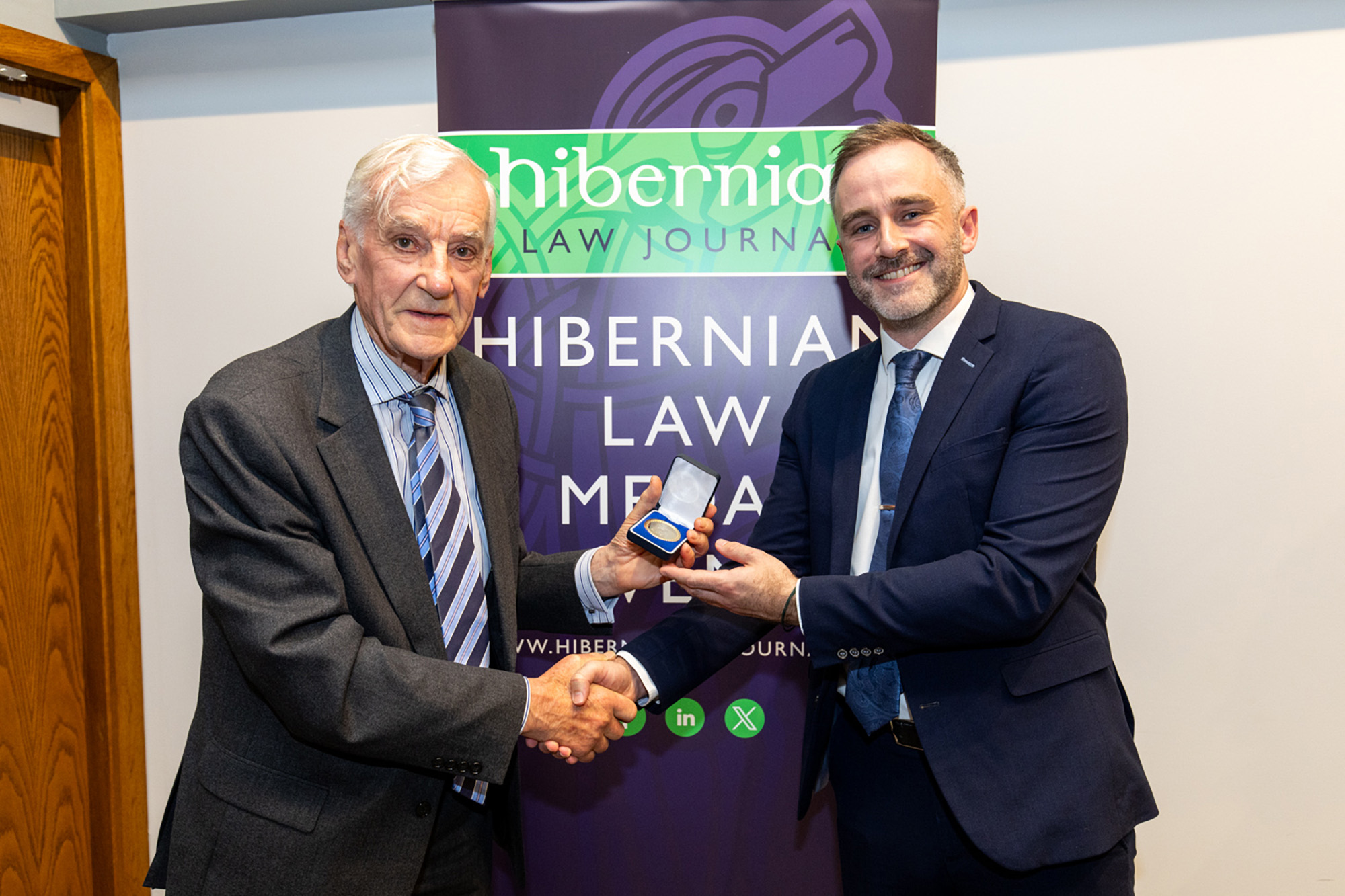 Mr Justice Bryan McMahon receives 2025 Hibernian Law Medal
