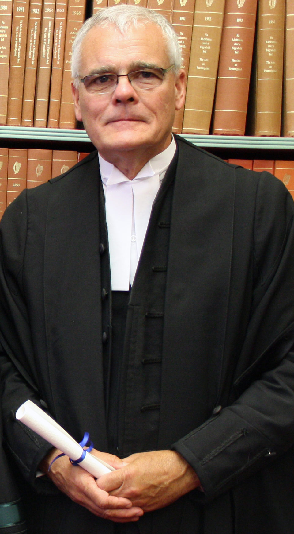 Mr Justice Meenan to investigate alternatives to court for CervicalCheck women
