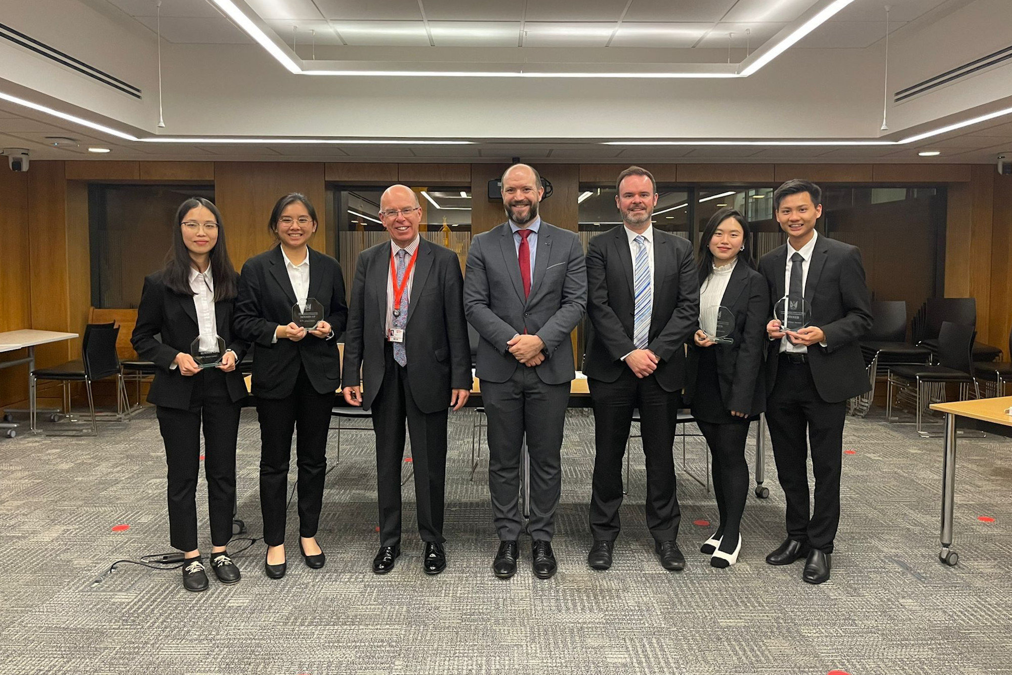 Emilia Lye and Chong Zheng Yang win QUB Novice Moot 2022