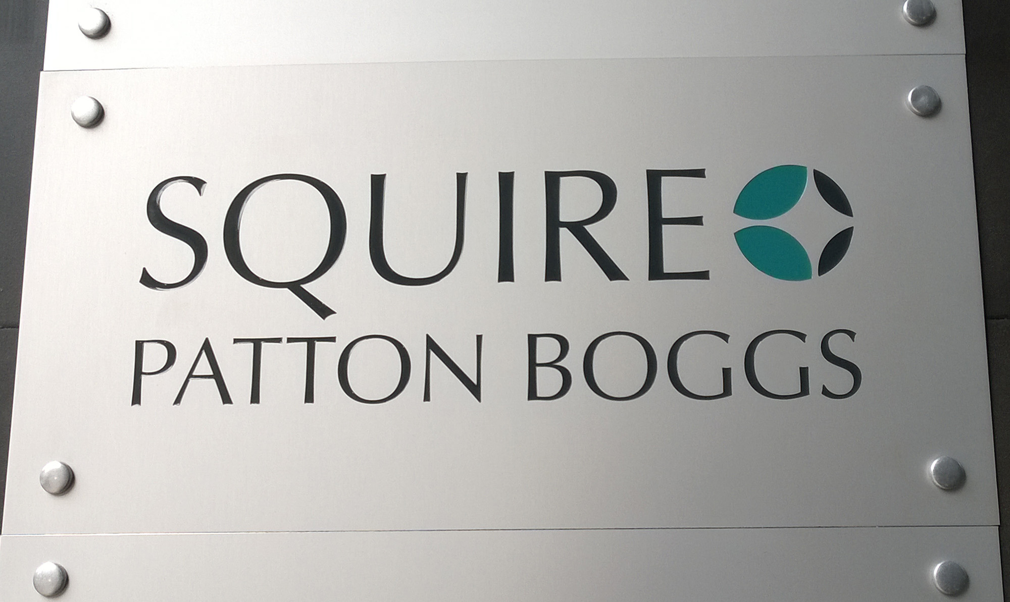 Squire Patton Boggs to launch Irish office led by Dennis Agnew
