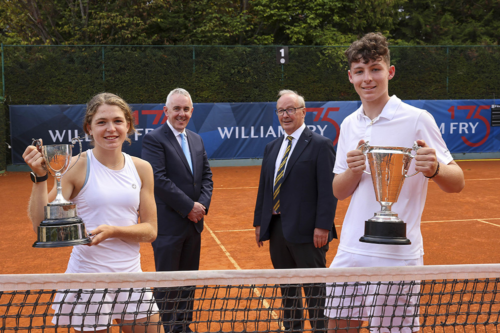 William Fry congratulates winners at Irish Junior Lawn Tennis Championship